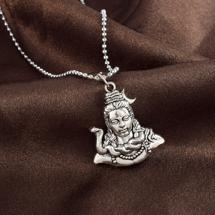 Silver face chain store