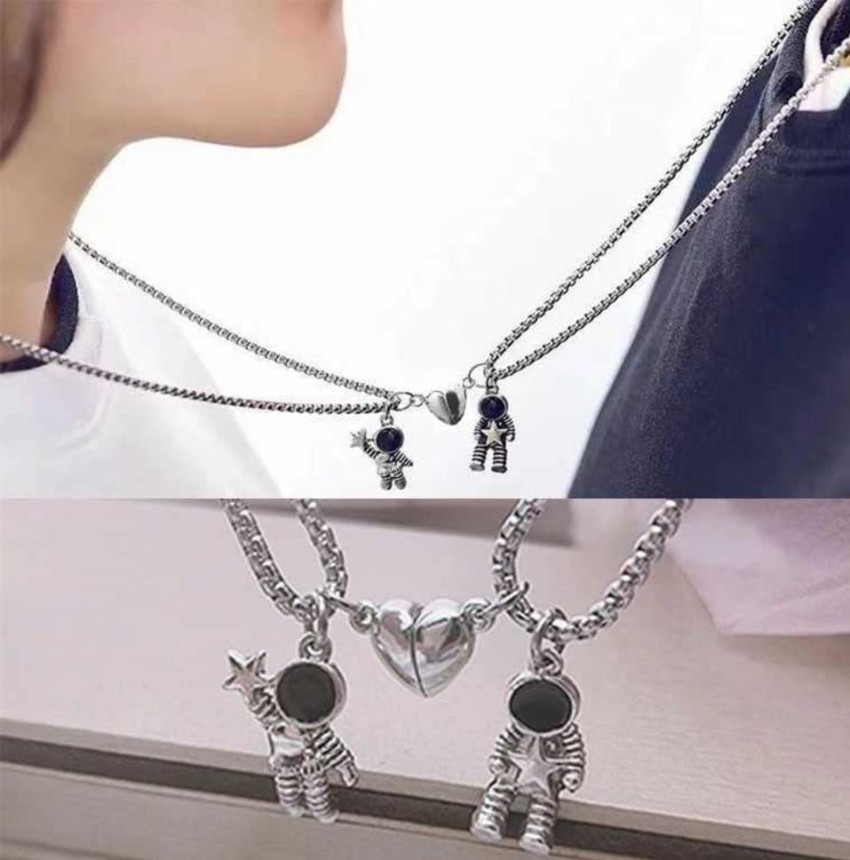 Stylish 2 Pcs Ball Magnet Astronaut Couple, Promise and Friendship Lockets  Necklace