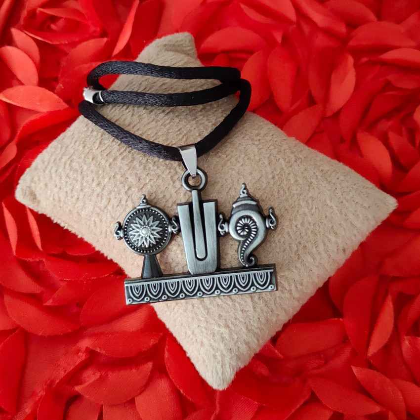 Shanku chakra gold pendant on sale