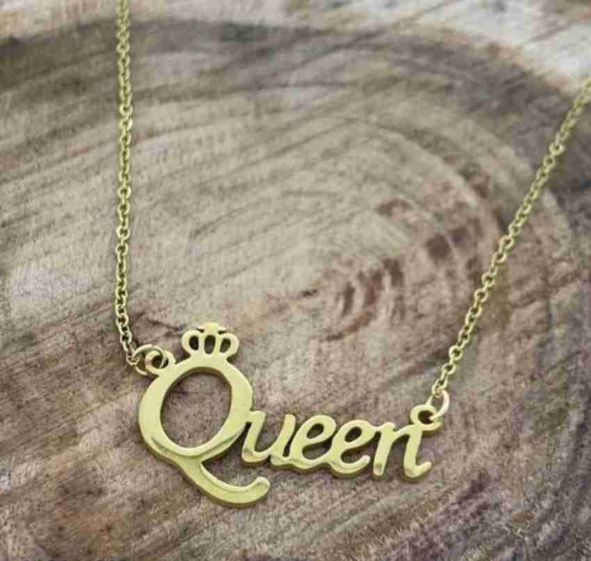 Queen name new arrivals pendant