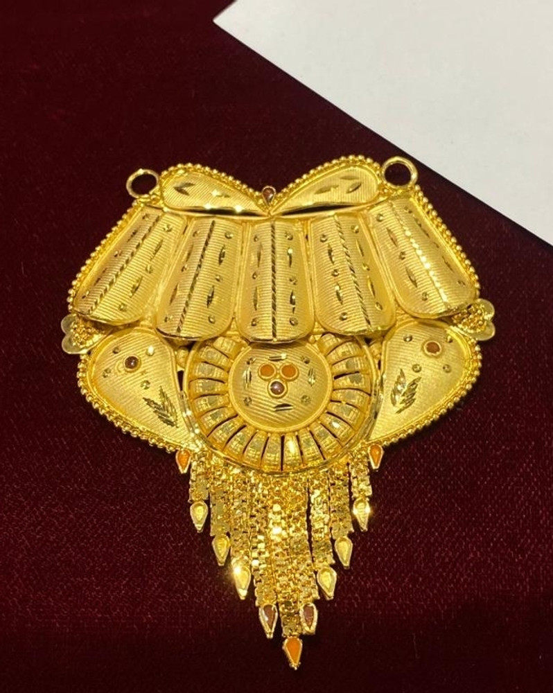 Mangalsutra pendant in gold with price discount