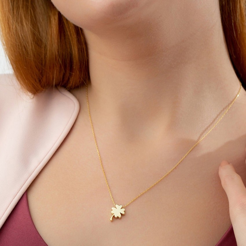 Four leaf clearance clover gold pendant