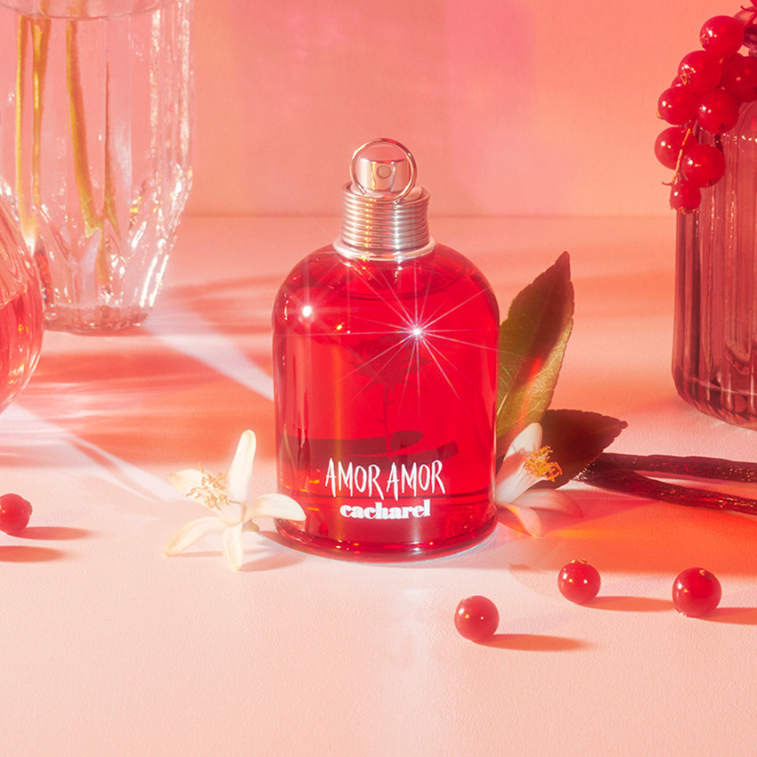Cacharel perfume store
