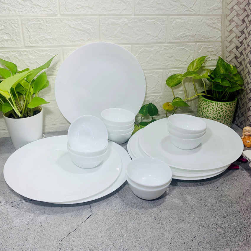 Plain white deals plates