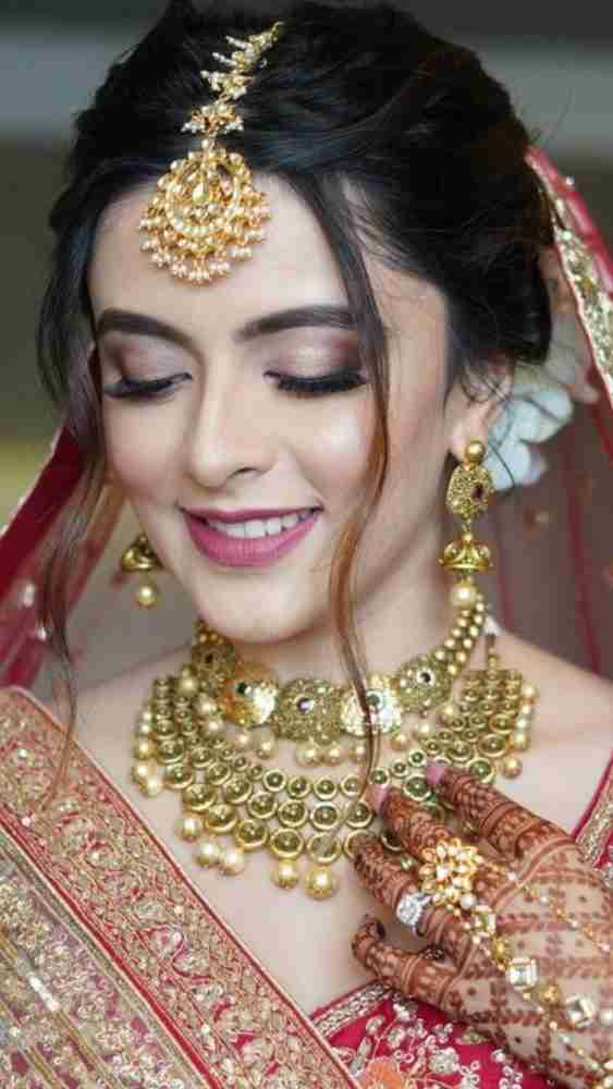 Beauty parlour 2024 dulhan makeup