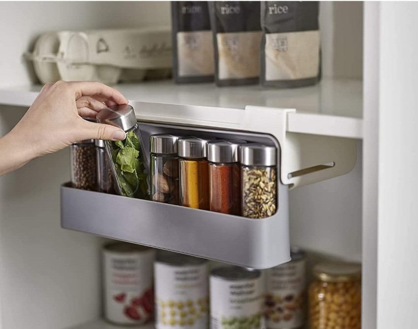 Spice organizer shelf outlet