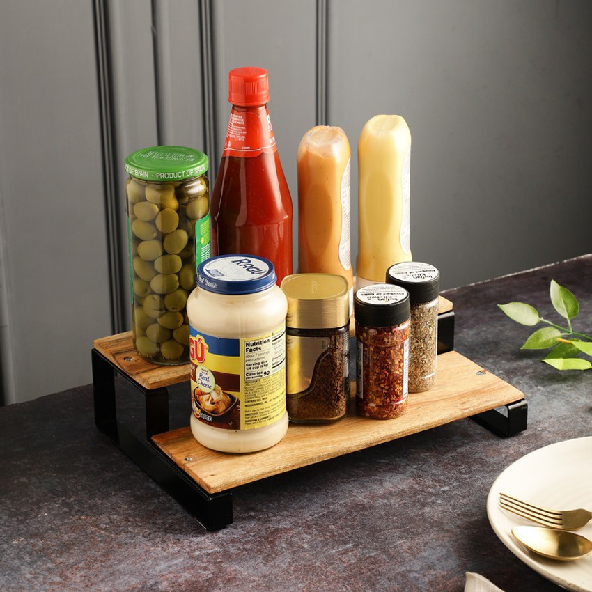 Spice steps for cupboard outlet