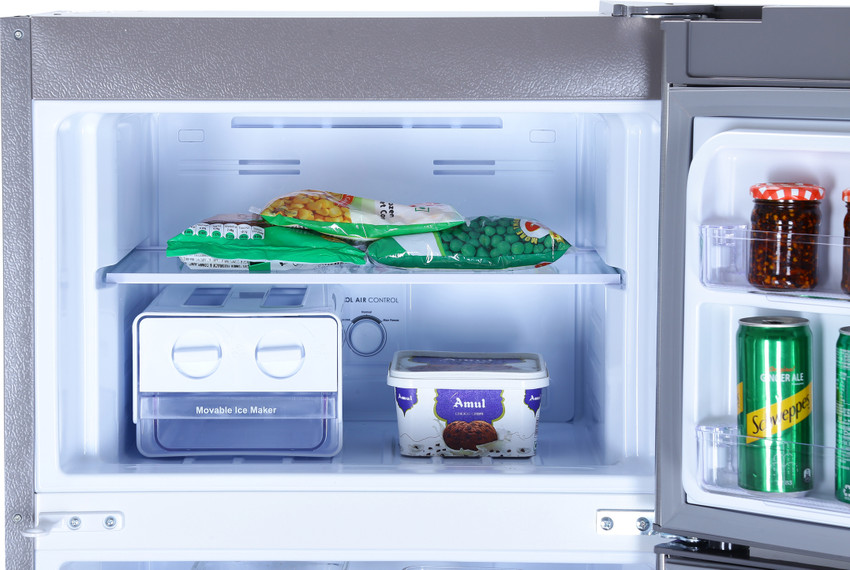 Cool pack in store refrigerator