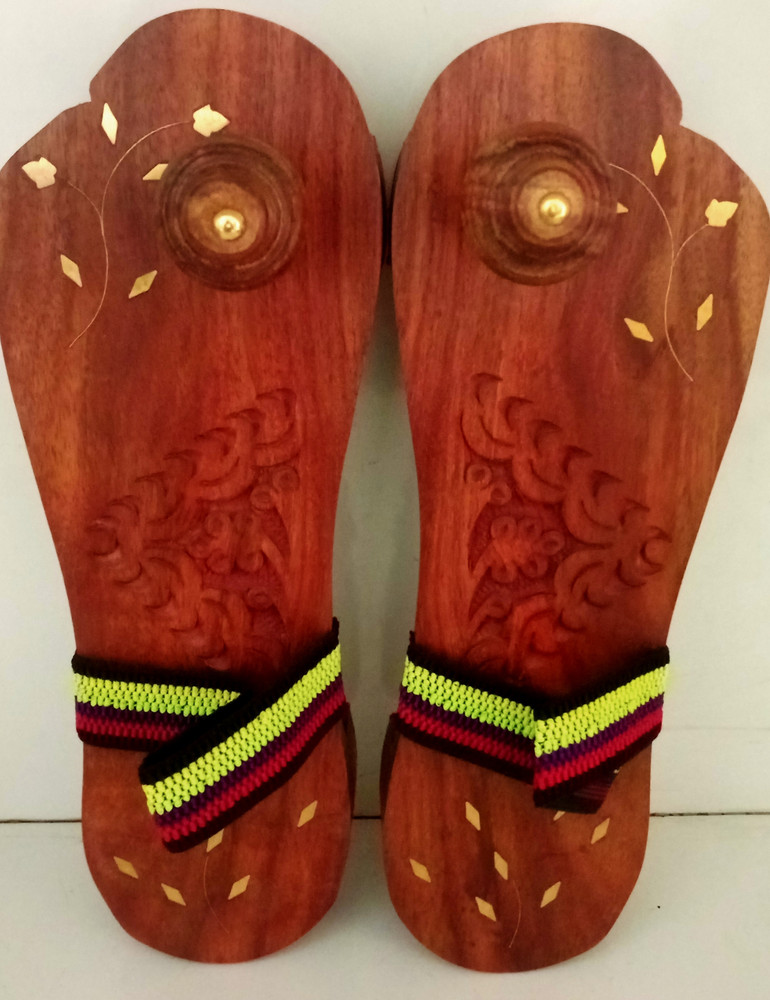 Khadau slippers best sale