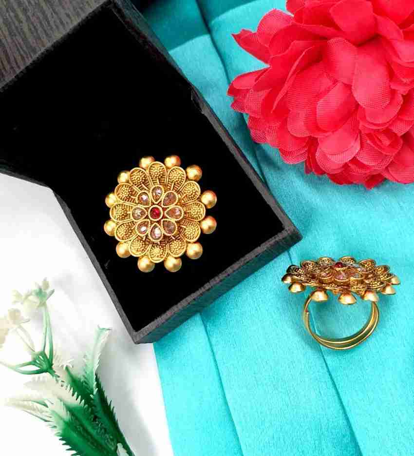 Big round deals gold ring design