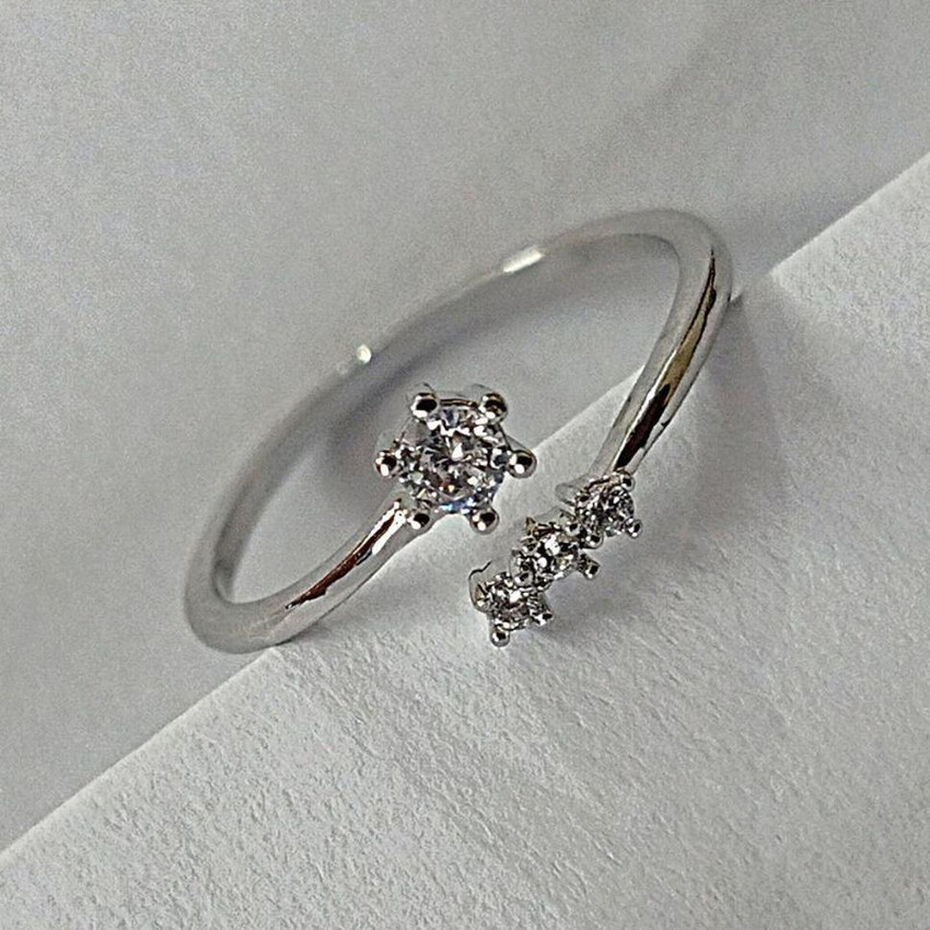 Ring hand for girl hot sale