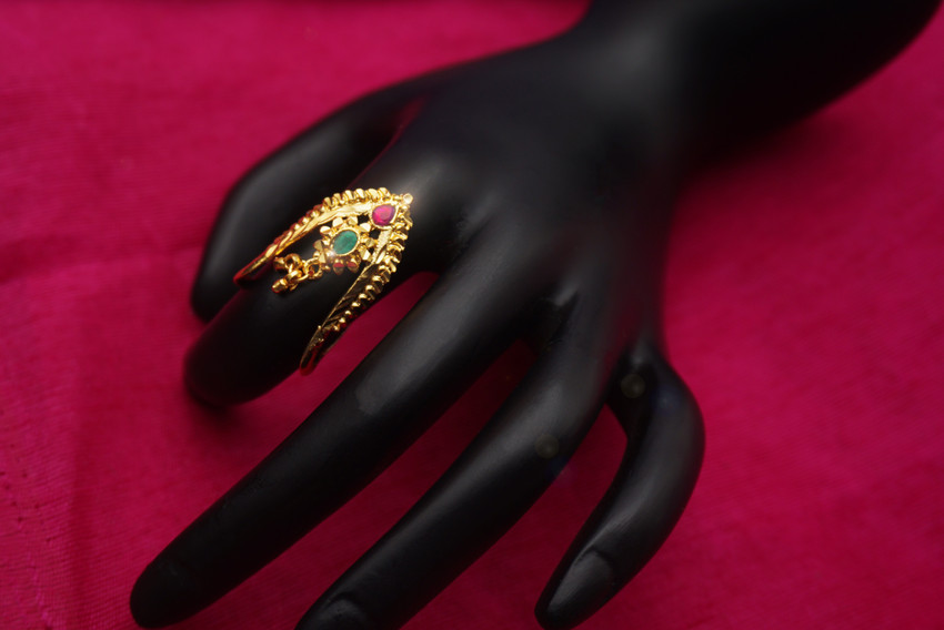 PINAAKA DARINI Trending One Gram Gold Vanki Finger Ring for women for all occasions Alloy Gold Plated Ring Price in India Buy PINAAKA DARINI Trending One Gram Gold Vanki Finger Ring
