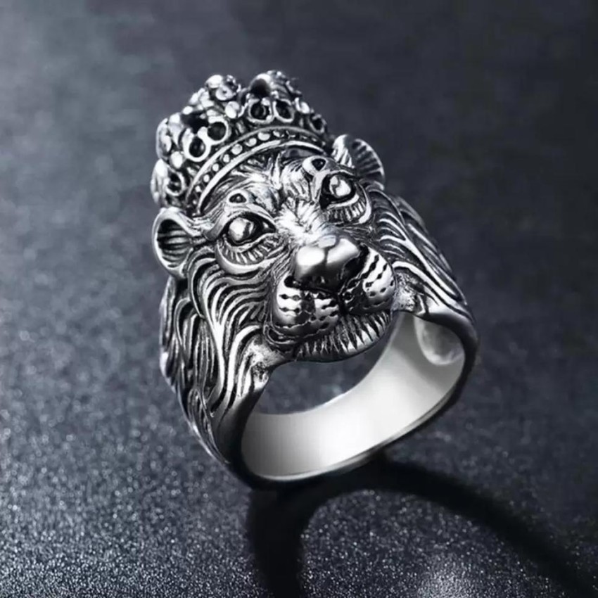 Lion deals king ring