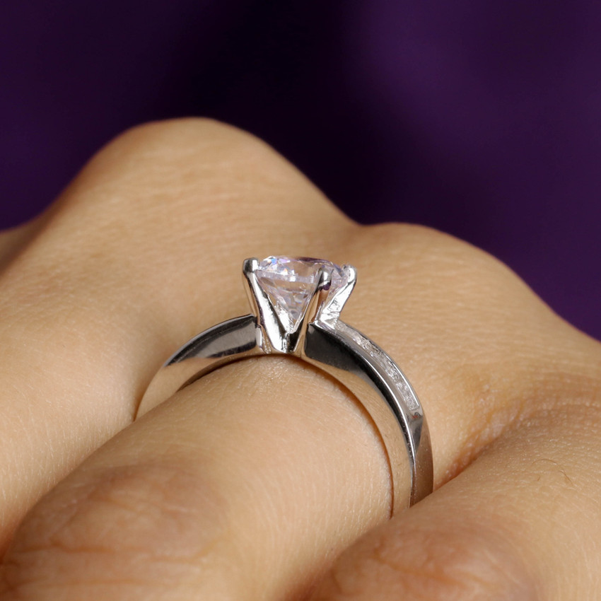 Ornate Jewels 925 Sterling Silver 0.5 Carat American Diamond