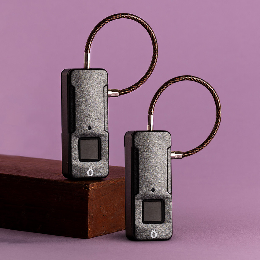 Smart lock for bags top