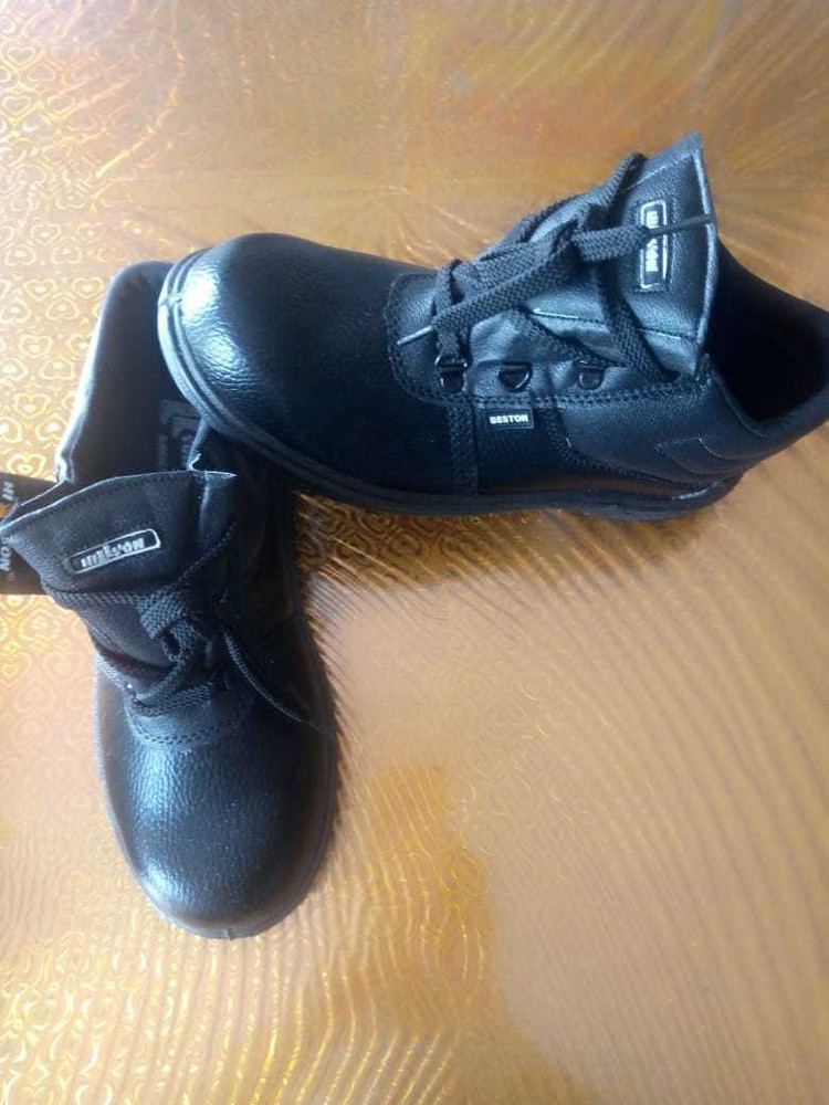 Hillson beston safety shoe shop