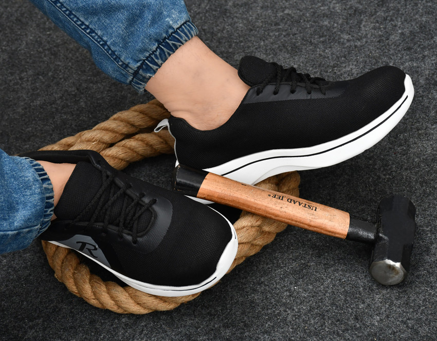 Stylish safety shoes store