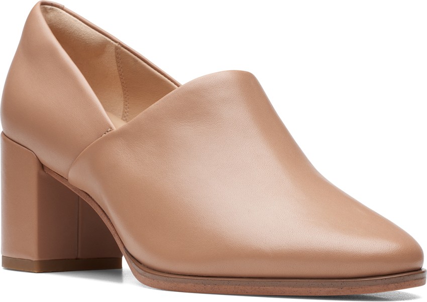 Clarks shop brown heels