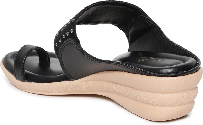 Paragon chappal 661 sale