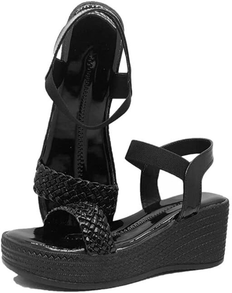 Straw best sale wedge heels