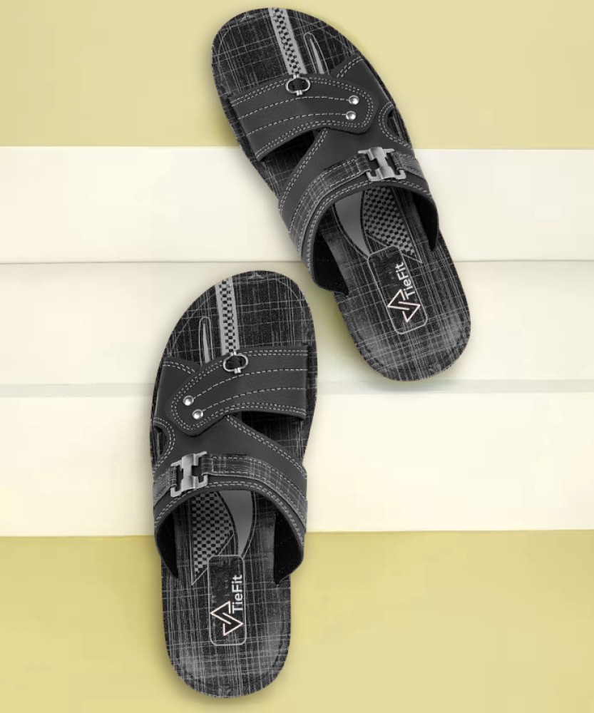 Boys' covered-toe sandals colour graphite | 4F: Sportswear and shoes