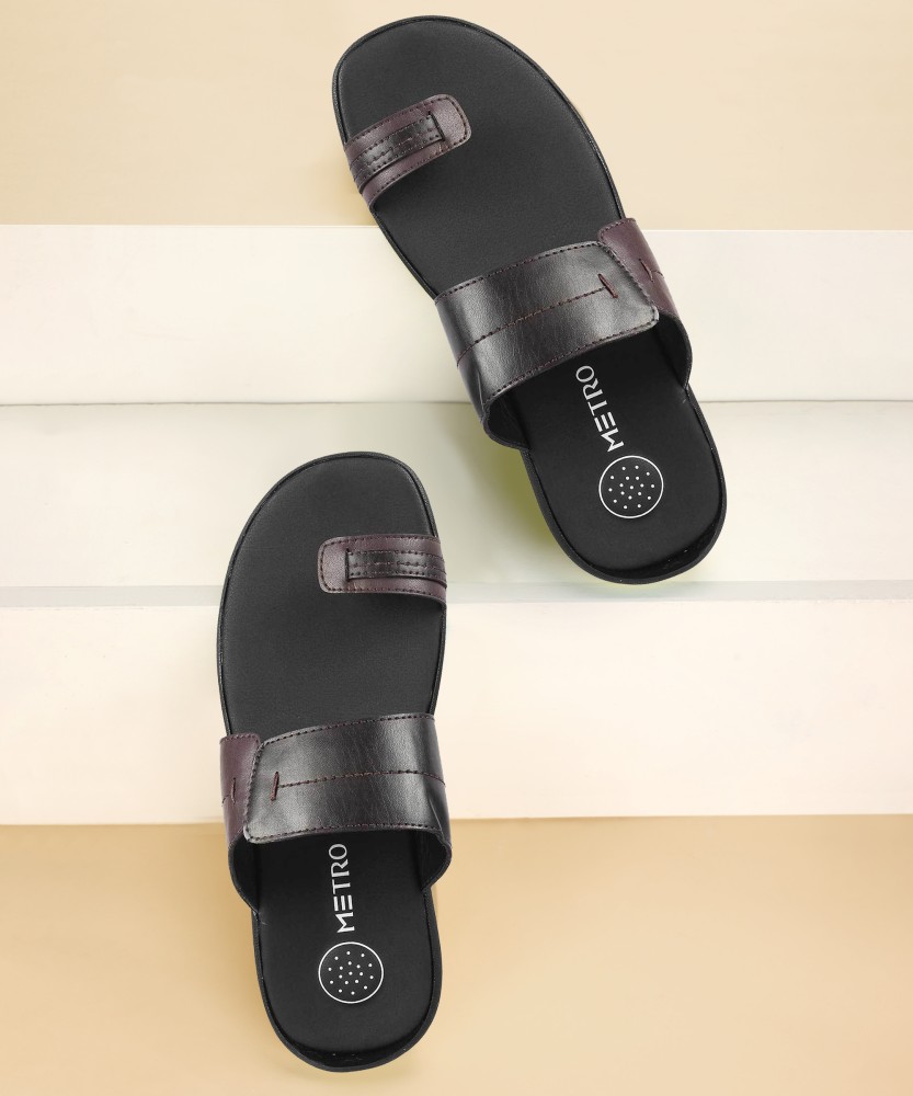 Metro 2025 flat chappals