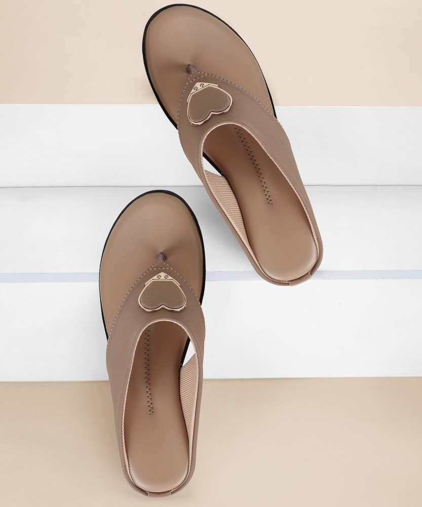 Buy women flats online new arrivals