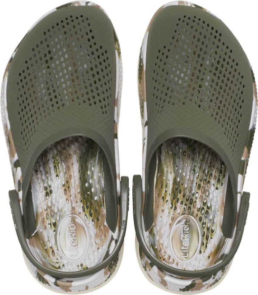 Green camo clearance crocs