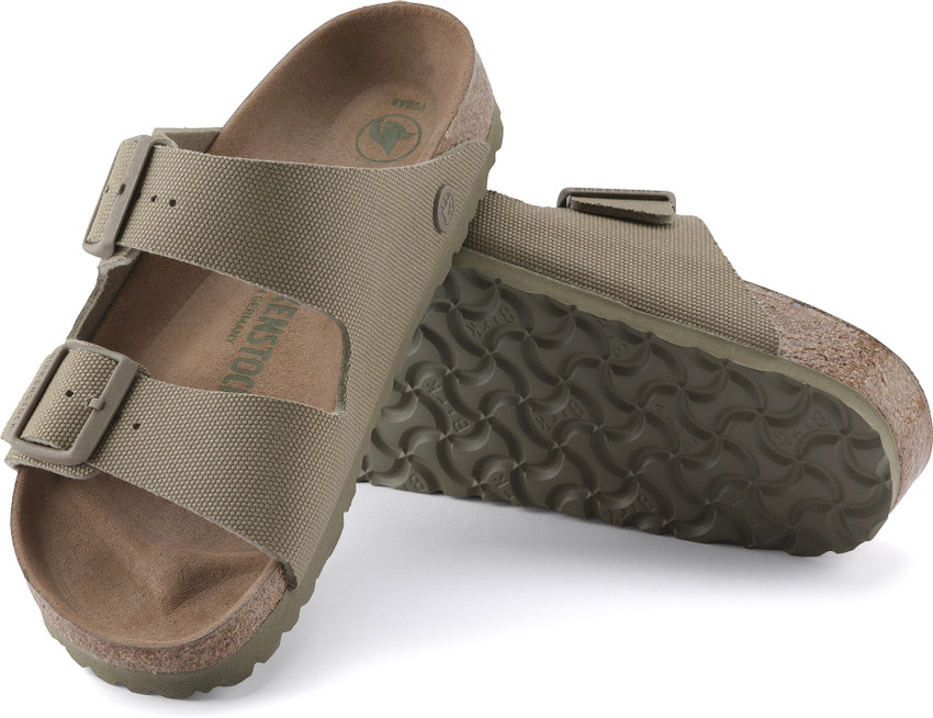 BIRKENSTOCK Arizona Rivet Logo Regular Width Men Flats - Buy 