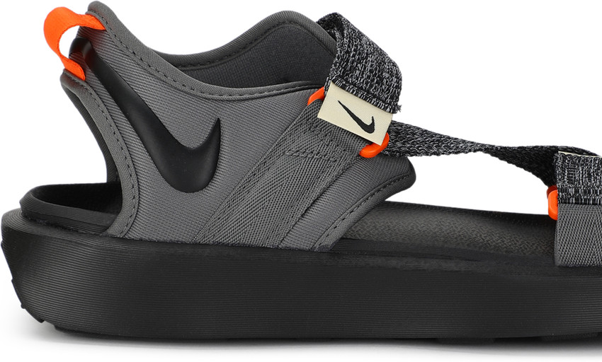 Nike boy best sale sandals size 13