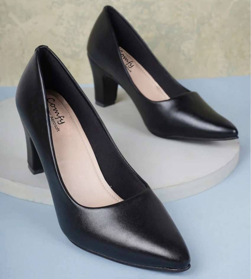 Comfy black top heels