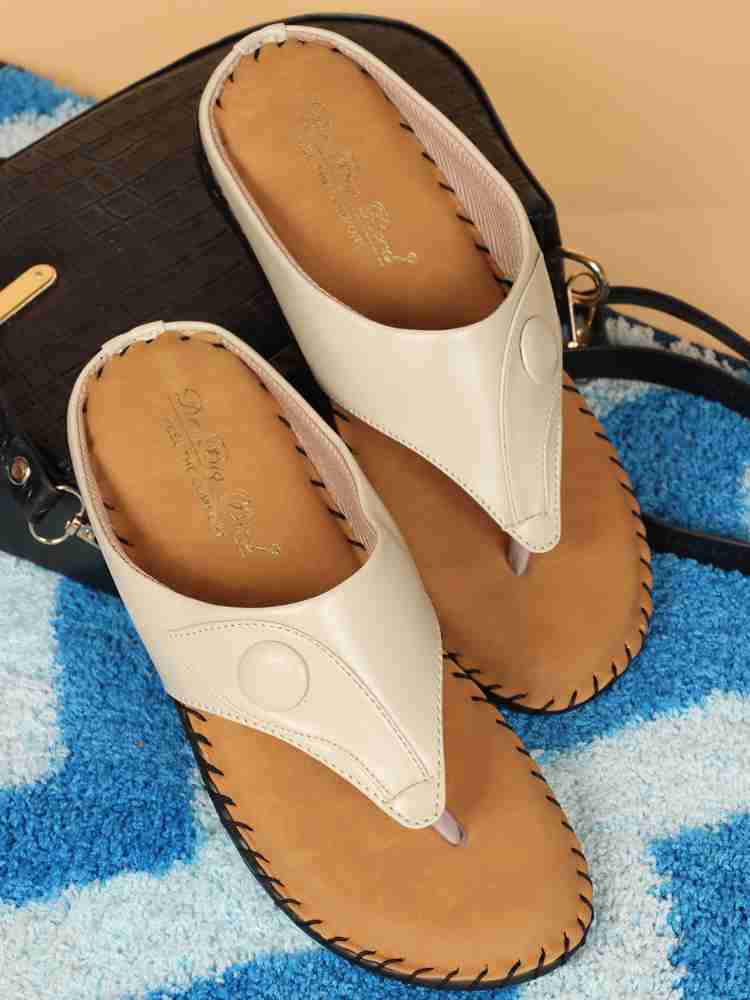 Cream open toe online slippers