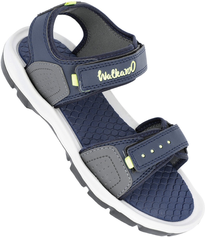 Walkaroo sandals sale flipkart