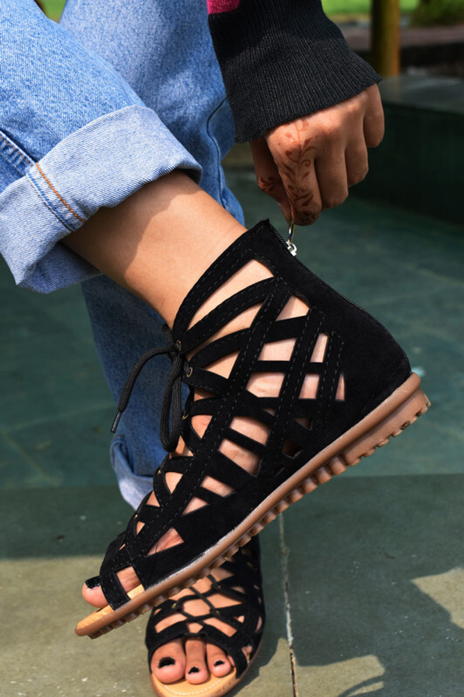 Gladiator outlet sandals flipkart