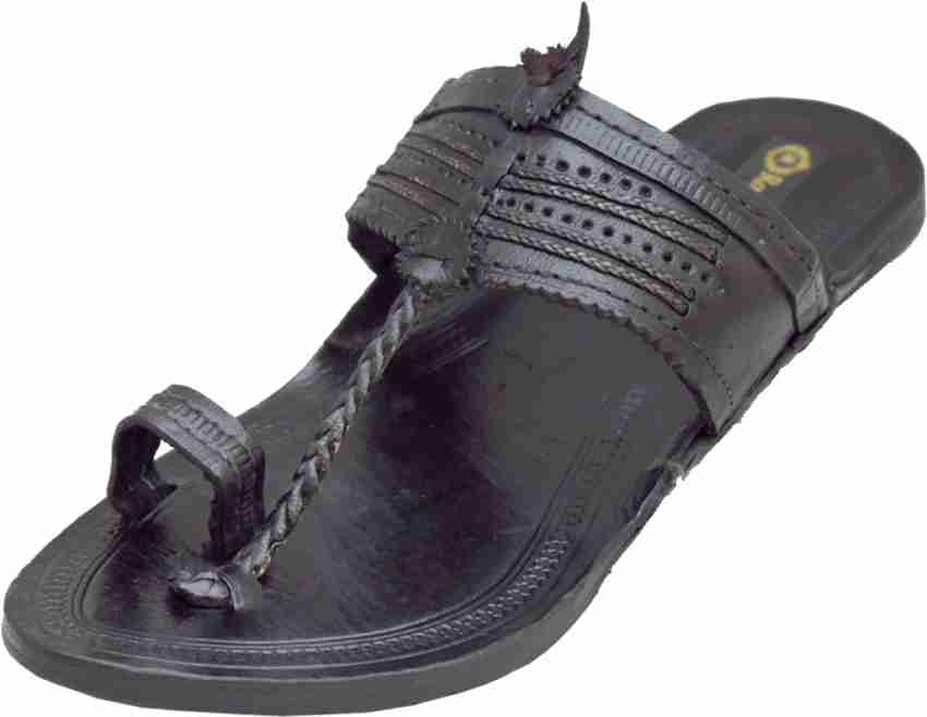 flipkart kolhapuri chappal