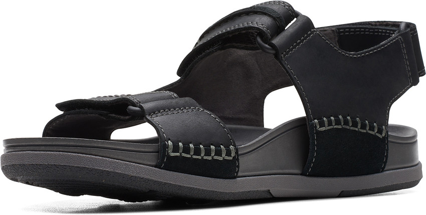 Clarks shop sandals flipkart