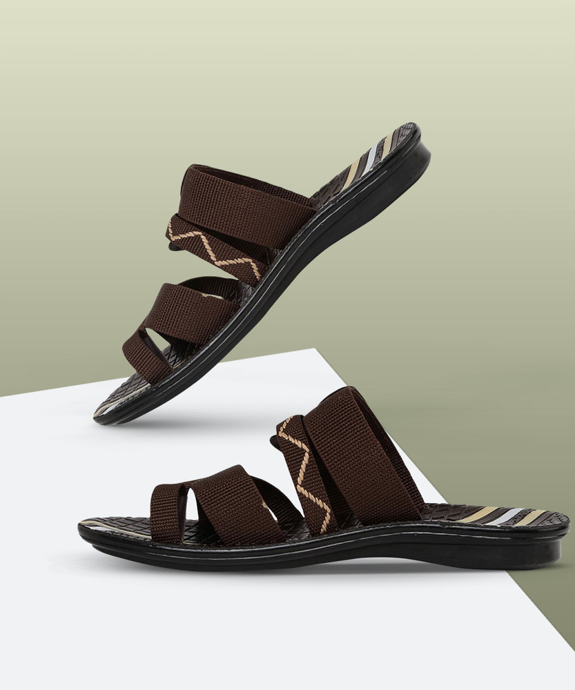 Details 125+ paragon sandal design latest netgroup.edu.vn