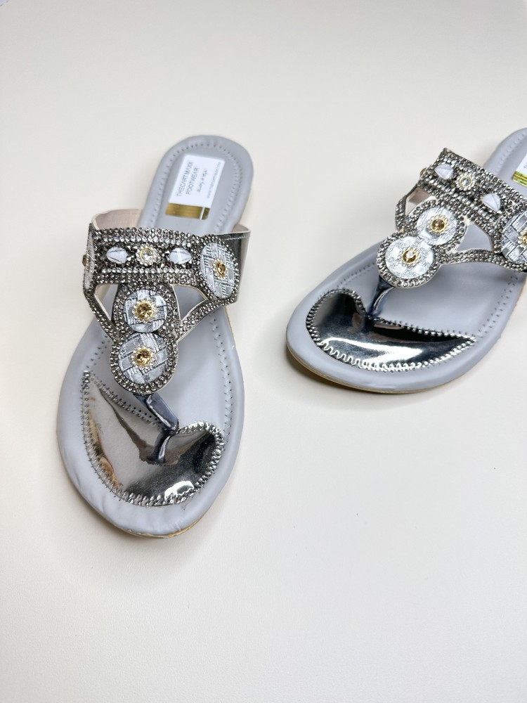 Silver sparkly best sale flip flops