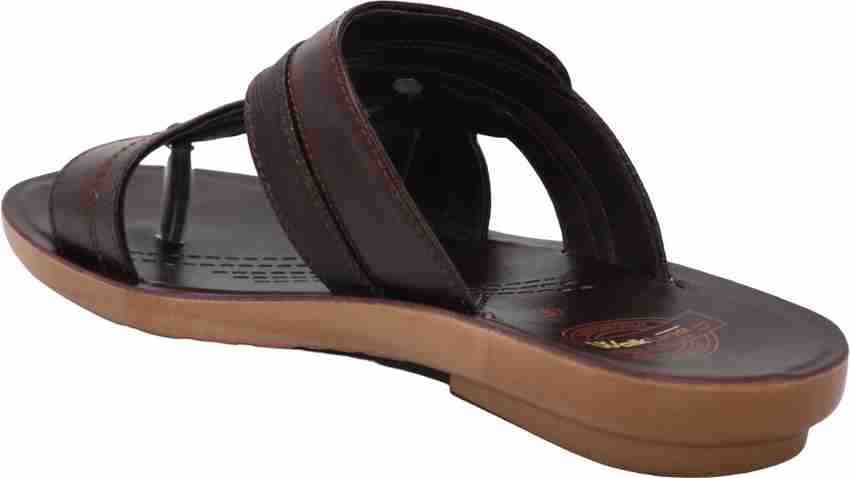 WALKLINE Men Brown Sandals Buy WALKLINE Men Brown Sandals Online