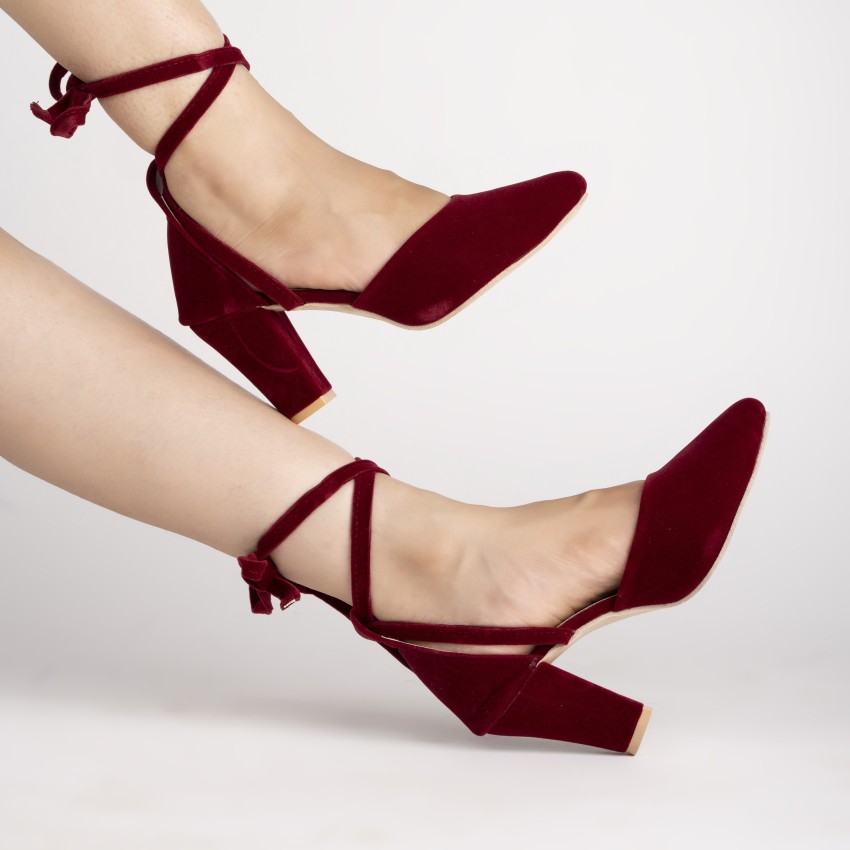 Maroon discount colour heels