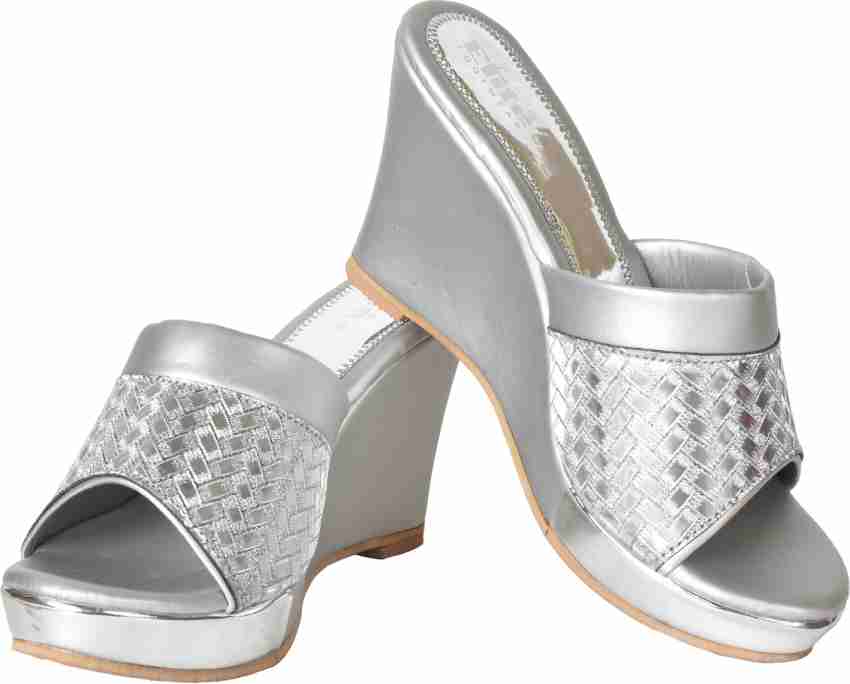 Womens best sale silver wedges