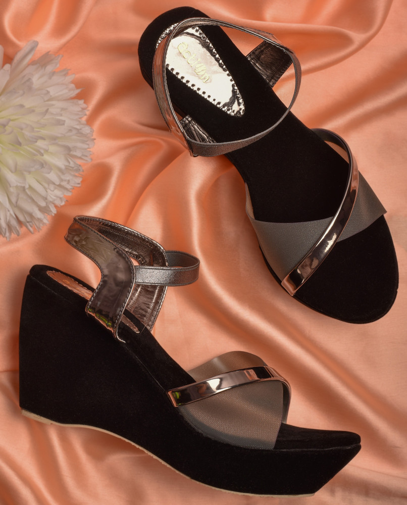 Grey deals wedge heels