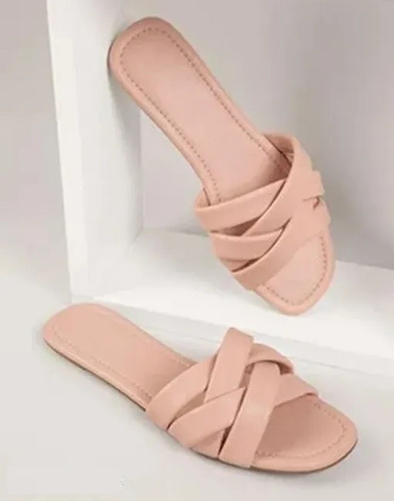 Light pink hot sale flat sandals