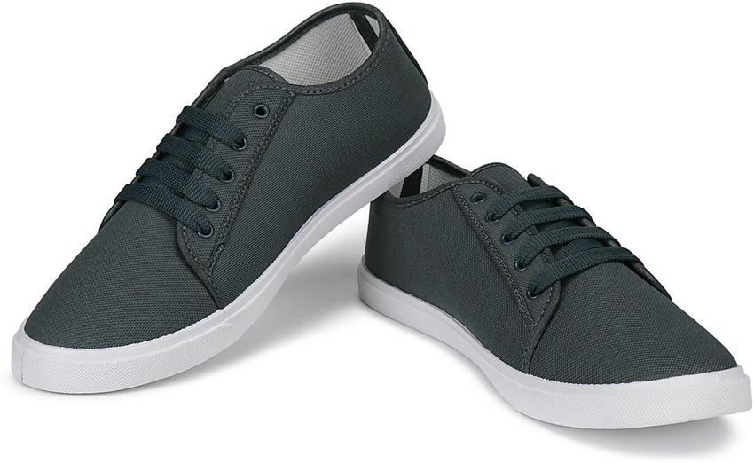 Canvas shoes sales in flipkart