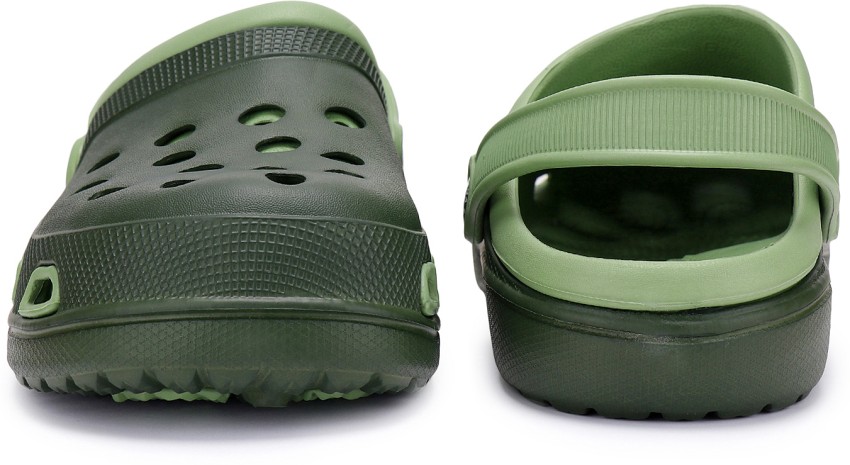 Crocs hotsell footwear men