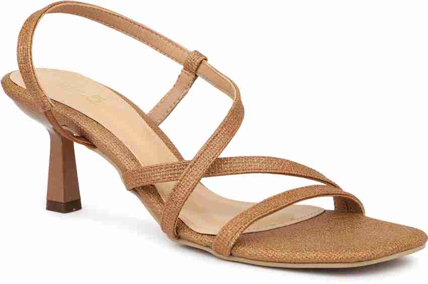 Inc 5 hot sale heels flipkart