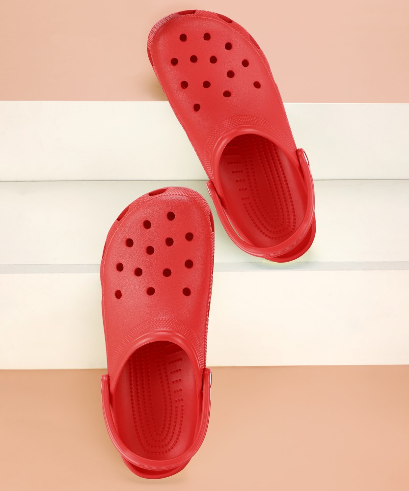 Crocs red deals clogs