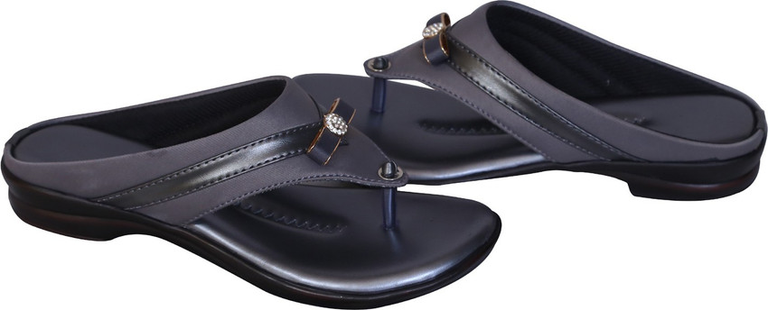 ladies chappal in flipkart