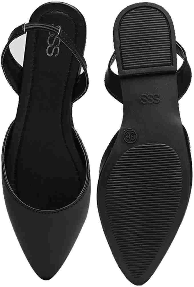 Street style store store black flats