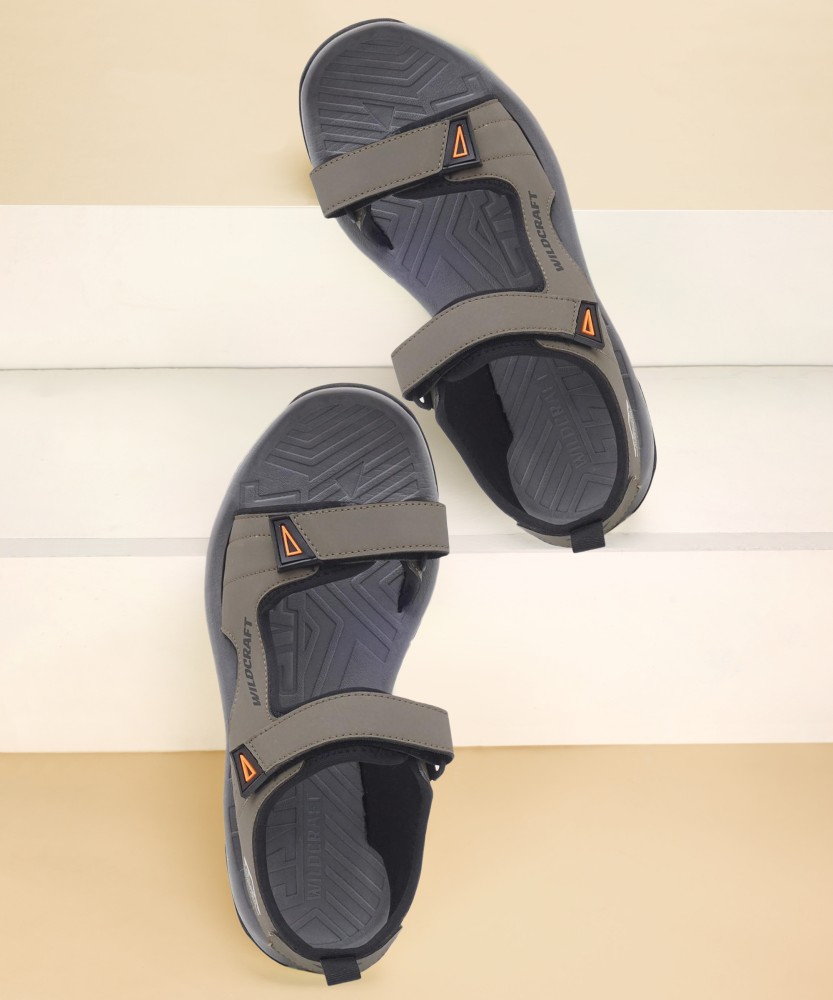 Wildcraft Sandals & Floaters upto 73% off starting From Rs.485